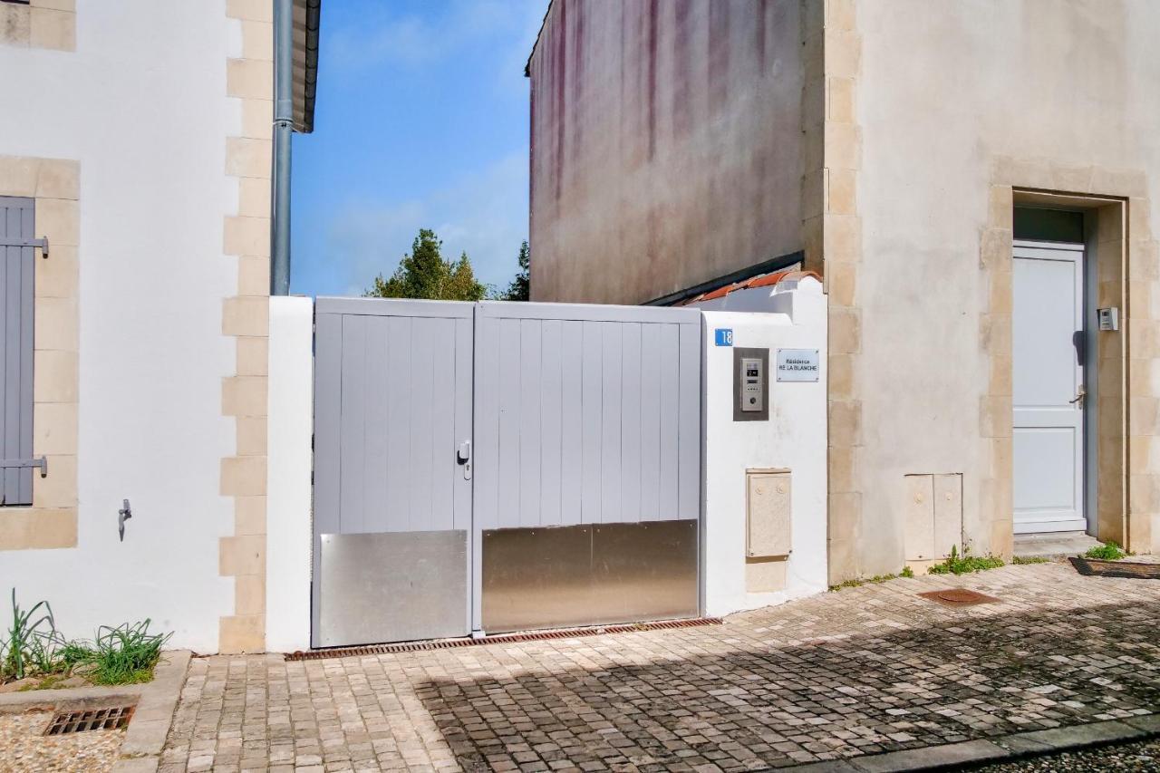Apartment A 150m Du Port De St-martin-de-re, Pour 2